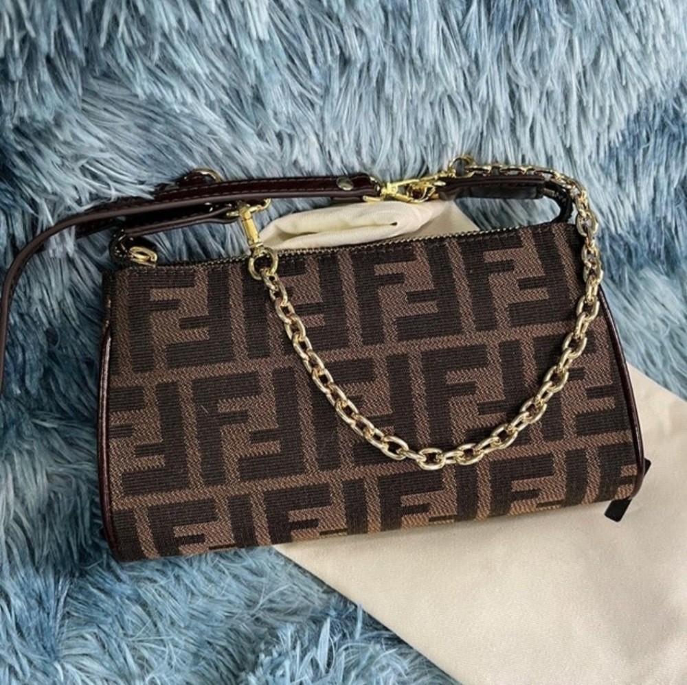 Vintage Fendi Zucca baguette bag